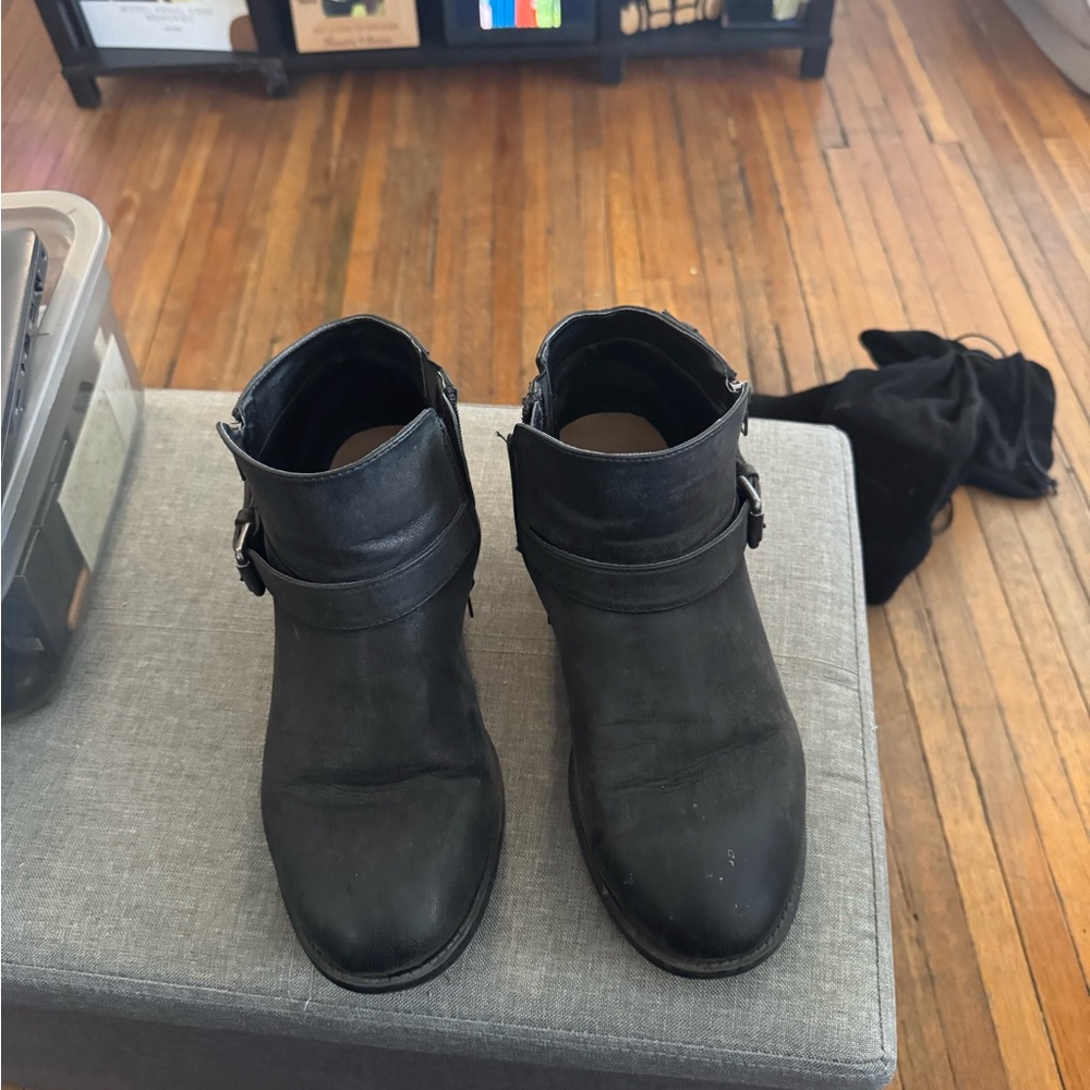 12W Women's Black Ankle Boots